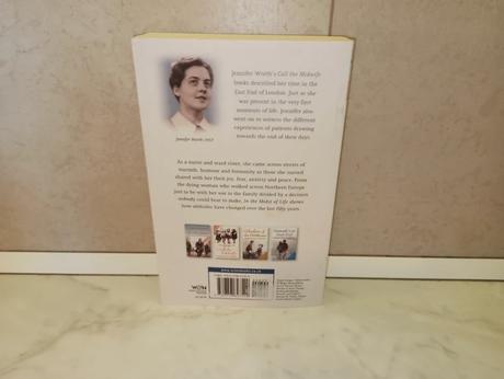 Jennifer worth - in the midst of life, 
