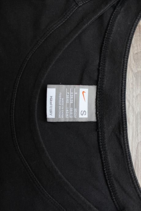 Čierne tričko, nike,s