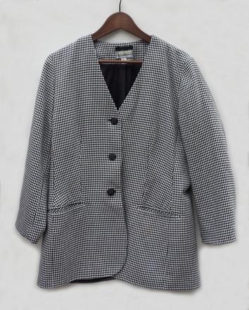 Čierno biele sako, l