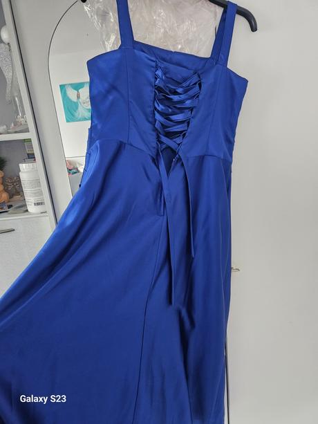 Spoločenské šaty, 