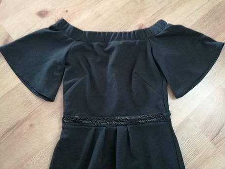 Krásne malé čierne, 34