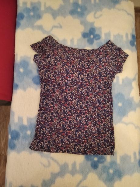 Tričko s kvietkami veľkosť m, terranova,m