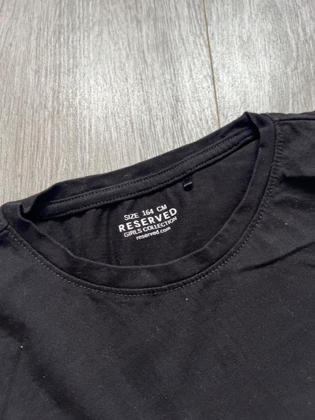 Tricko so psikom, reserved,164