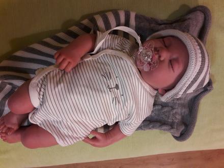 Reborn - spiaca realistická bábika - ako živá,