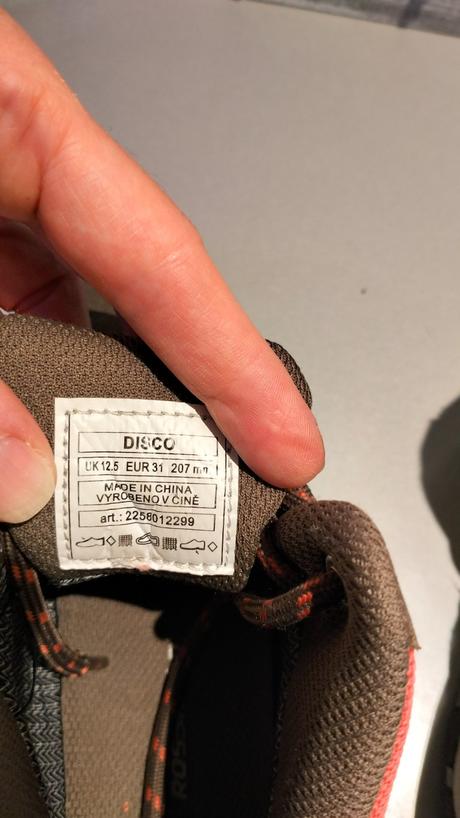 Holčičí topánky, 31