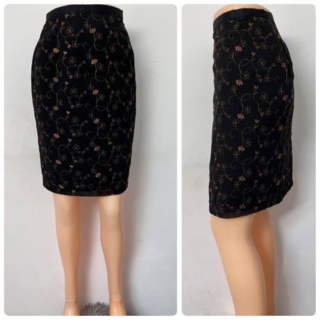 Dámska sukňa so zlatým vyšívaným vzorom (38), principles,m