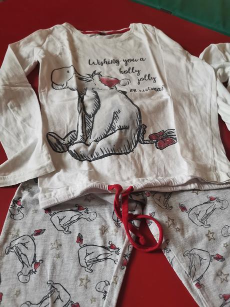 Pyžamá, cena spolu, 128