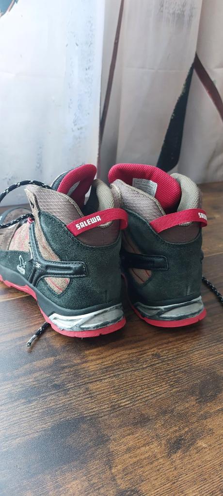 Turistické topánky salewa, salewa,35