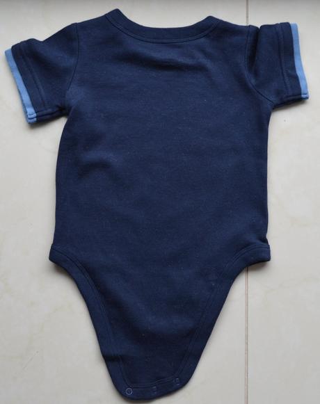 Tmavomodré body 3-6m, gap,68