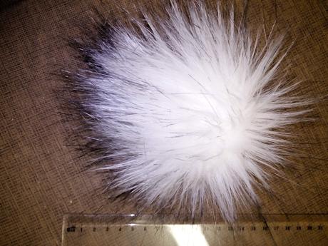 Pletena čiapka s veľkym brmbolcom, 56 - 158