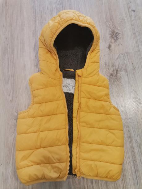 Uni žltá zateplena vesta, f&f,86