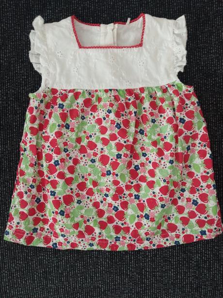 Jahôdkové šatky, tu,62