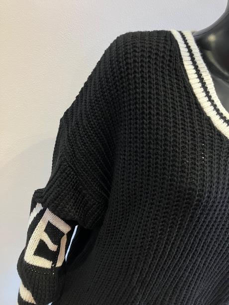 Dámsky sveter bielo-čierny (uni), l / m / s / xl