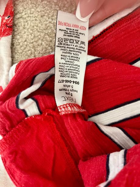 Pyzamka next, next,110