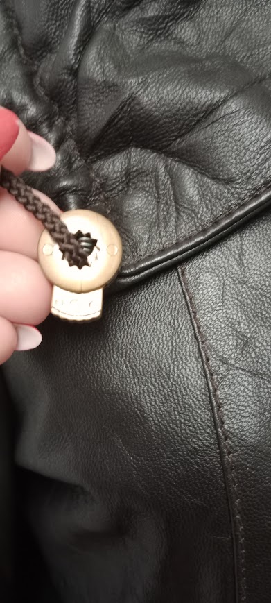 Kožený kabát vintage, 36