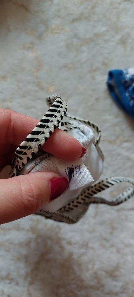 Vrchny diel plavočiek, 74