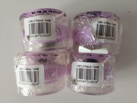 Svietiace kolieska na pennyboard, 