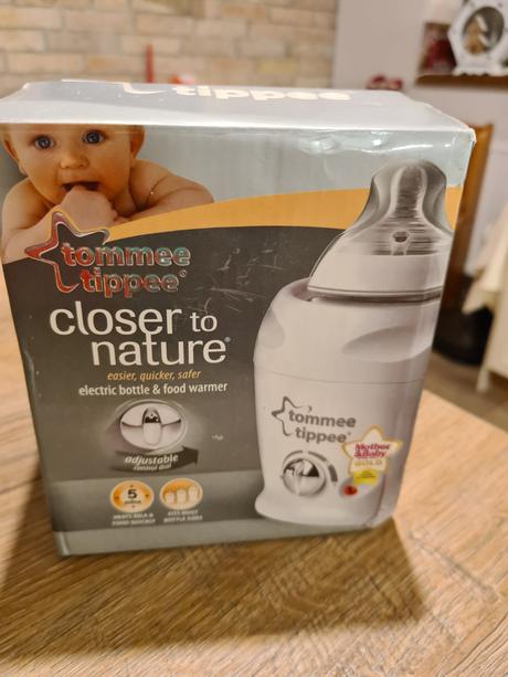 Ohrievacka flias, tommee tippee