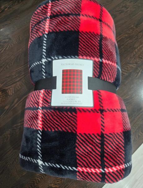 Victoria secret deka 127x152 cm, 