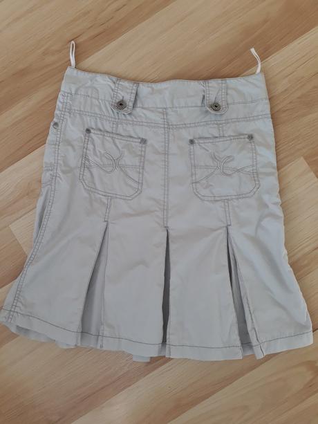 Letna balonova sukna s vreckami v.36/38, f&f,38