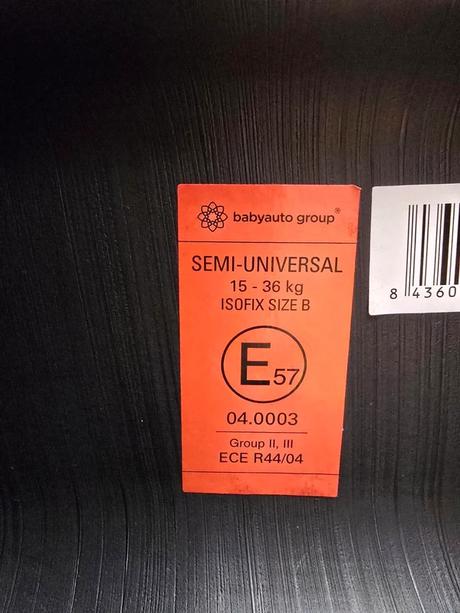 Podsedák s isofixom, 