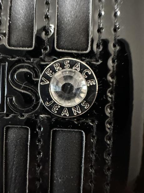 Veľká lakovaná mäkká kabelka zn. versace jeans, versace