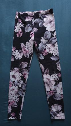 Predám dievčenské legíny zn. fischerfield, 122