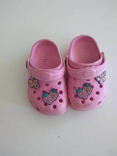 Crocsy, 22