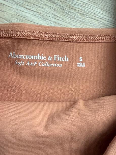 Damske crop tielko, abercrombie&fitch,s