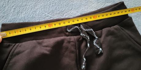 Chlapčenské tepláky velk. 140, sinsay,140