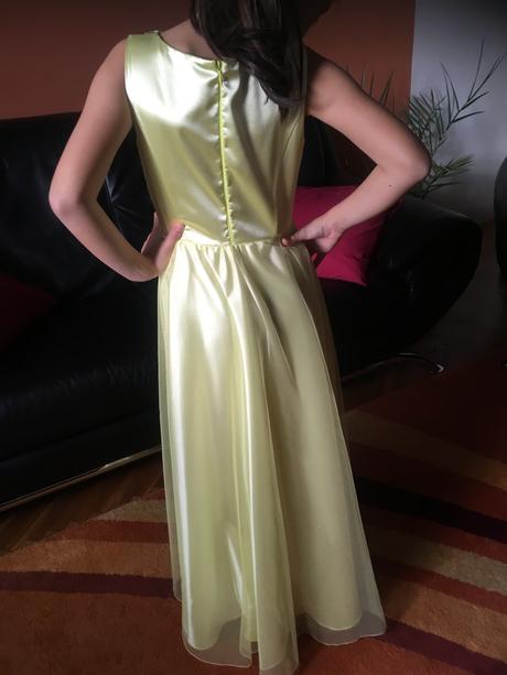 Kamienkom ozdobene slavnostne šaty, 134