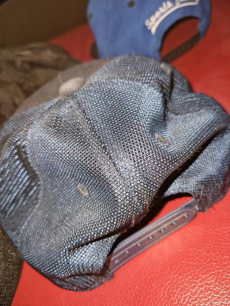 Šiltovky ..rôzne, 140