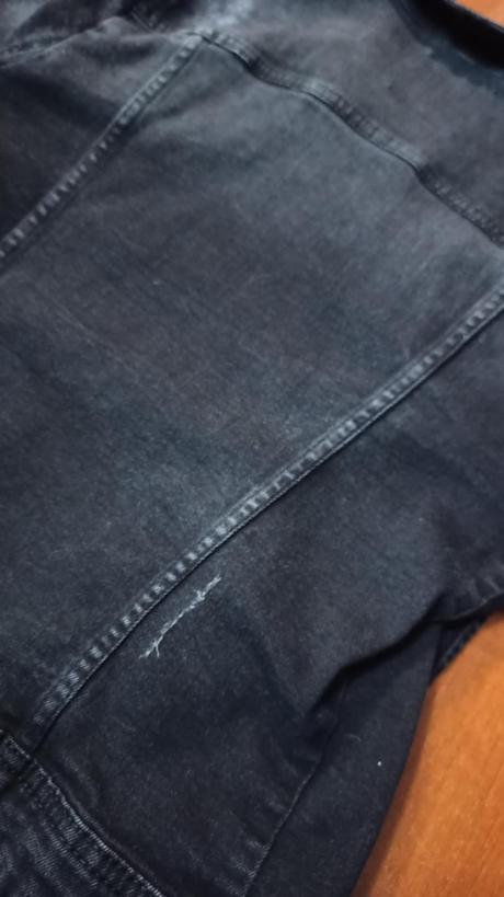 Rifľová bunda, moderná, málinko nosená, stradivarius,26