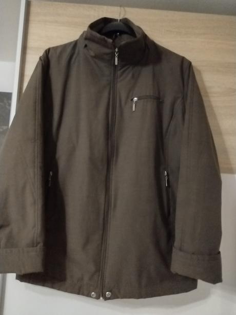 Prechodná bunda, 48