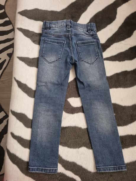 Rifle so srdiečkami, takko,104