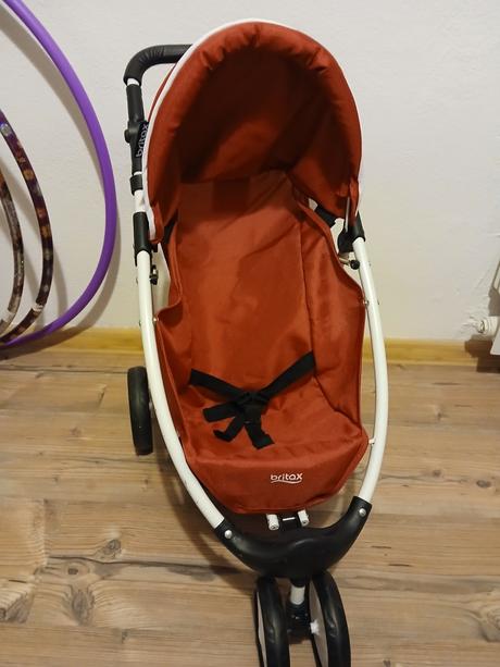 Kociar pre babiky britax,