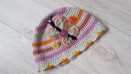 Čiapočka motýlik, 104