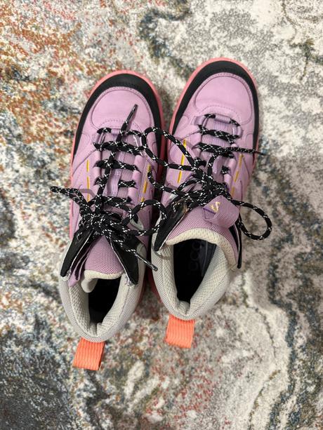 Ecco topanky, ecco,39