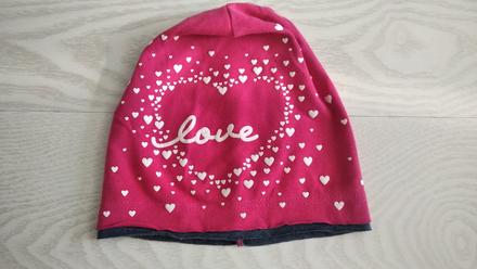 Ružová čiapka so srdiečkami, 110