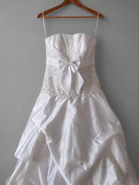 Jedinečné svadobné šaty zn.jasmine, 36 / 38 / 40 / 42