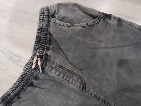 Džínsy, reserved,170