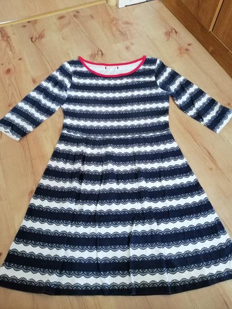 Pekné bavlnene šaty, 40