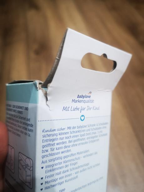 Ochrana-poistka na dvere a zásuvky,