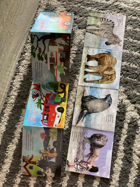 Leporelá állatkertben, autó parádé, 