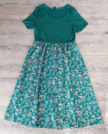 Zelené letné kvetinové šaty, l