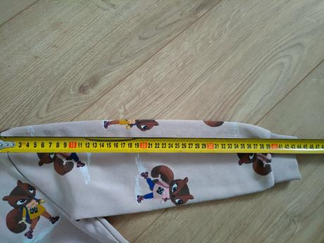 Mikina zn. h&m s veveričkami. veľ. 122/128, h&m,122