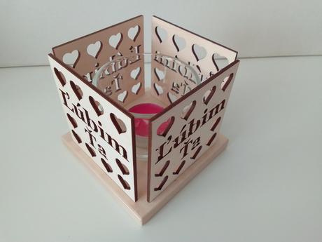 Drevený svietnik milujem ťa / ľúbim ťa, 