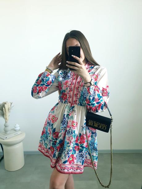 Kvetované šaty m, m