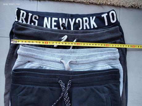 4 teplákov, pepperts,158