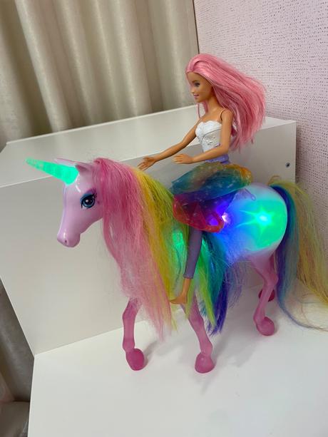 Kúzelny koník s barbie, 